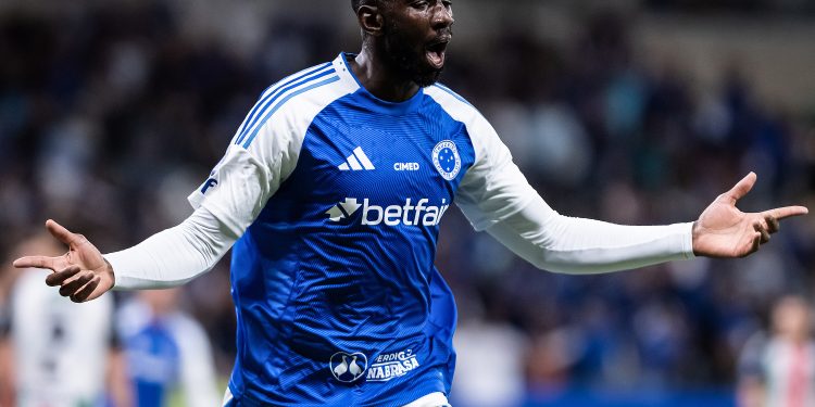 Cruzeiro venció a Palestino y Unión está último en el grupo