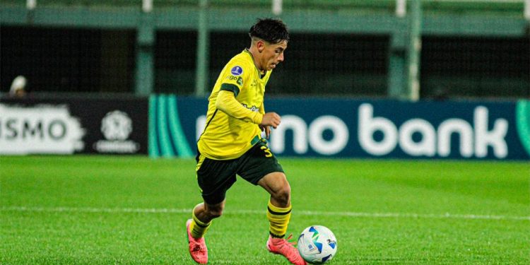 Defensa cayó ante Cerro Largo y quedó eliminado de la Sudamericana