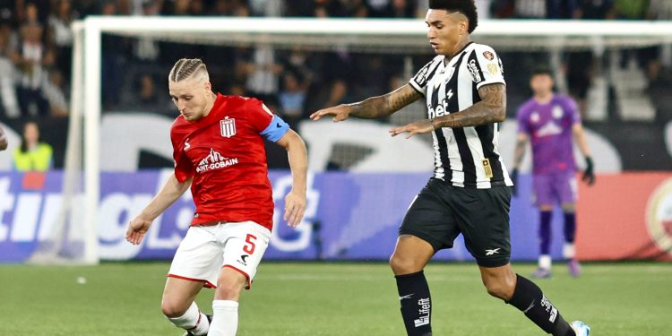 Dolorosa derrota de Estudiantes ante Botafogo en Brasil