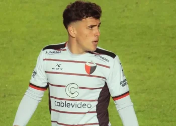 Forneris: Oferta de Racing, contraoferta de Colón