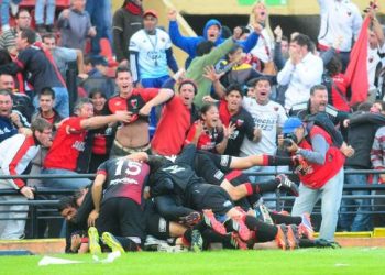 A 11 años de aquel festejo de gol que todavía se «escucha» en el Centenario