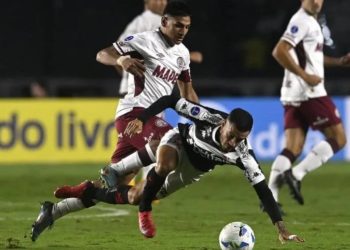 Lanús espera por Vasco Da Gama en búsqueda del primer puesto