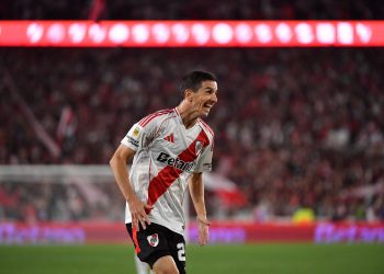 River le ganó a Vélez por 4 a 1 y cerró la zona B como escolta