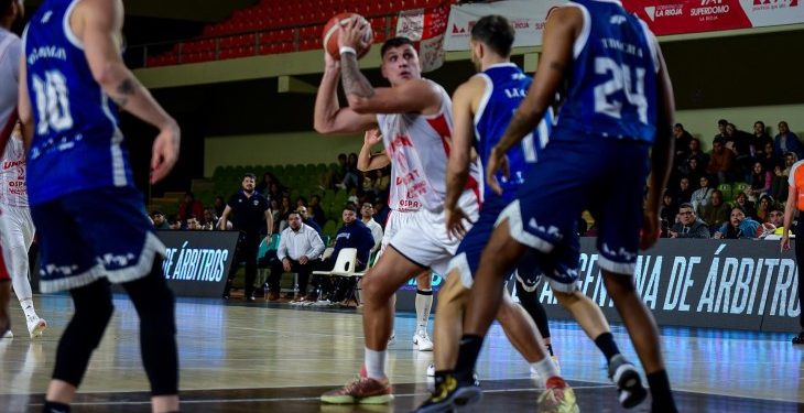 LNB: Unión arrancó perdiendo la serie con Riachuelo