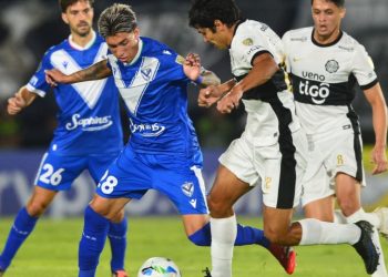Vélez recibe a Olimpia en Liniers con el objetivo de seguir en la cima