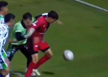 Video: el penal que Zamora no le dio a Colón ante Nueva Chicago