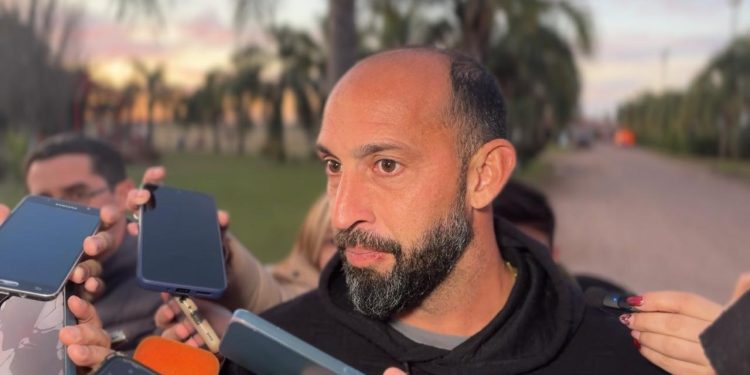 Marcos Díaz desmintió problemas internos en Colón y responsabilizó a un periodista