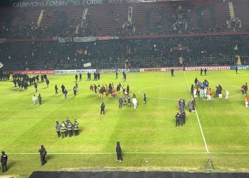 Videos: los incidentes que determinaron la suspensión de Colón-Mitre