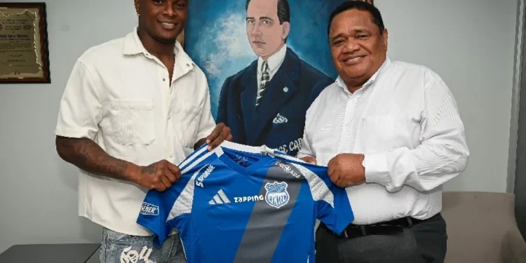 ¿Angulo no superó la revisión médica en Emelec y vuelve a Unión?