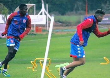 El colombiano que nunca debutó en Unión, pasó a Chaco For Ever