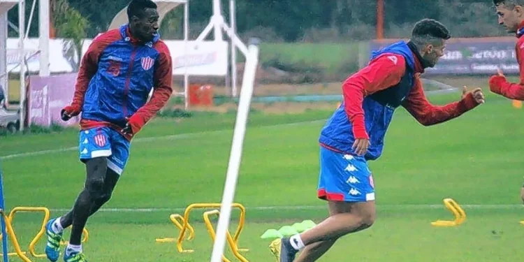 El colombiano que nunca debutó en Unión, pasó a Chaco For Ever