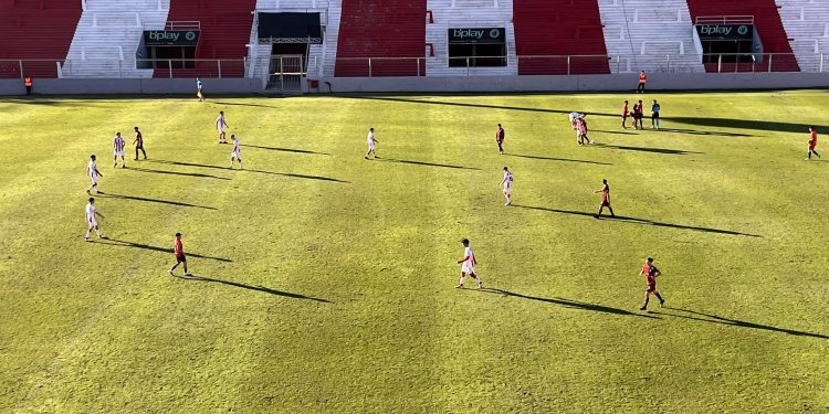 Unión y Colón repartieron puntos en el clásico de Liga Santafesina
