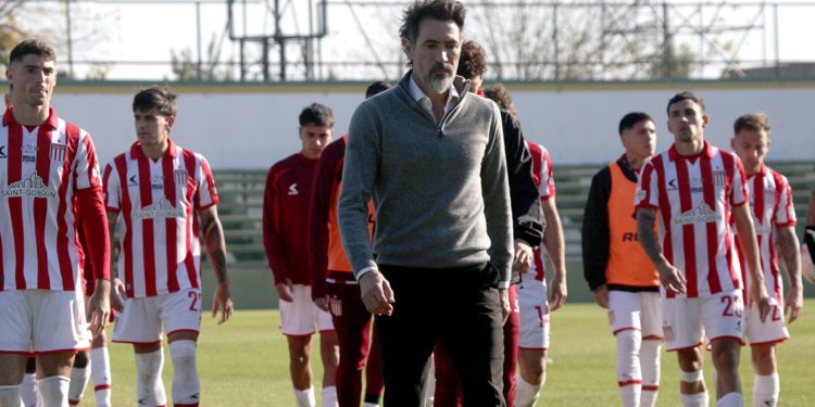 Bomba: Eduardo Domínguez puso en duda su continuidad en Estudiantes