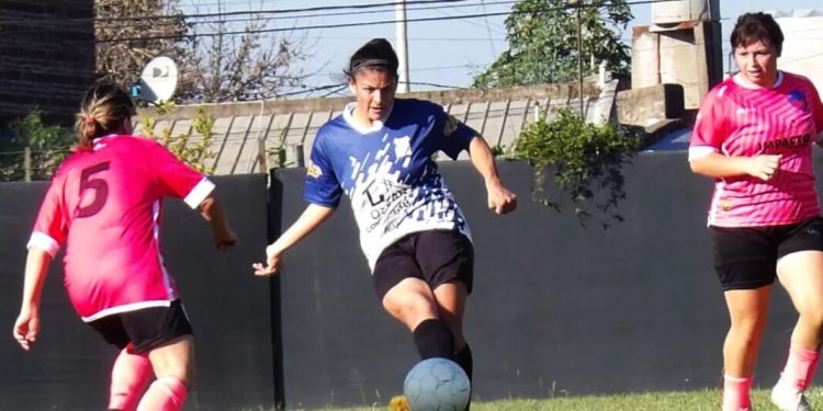 Unión marca el rumbo en el femenino santafesino