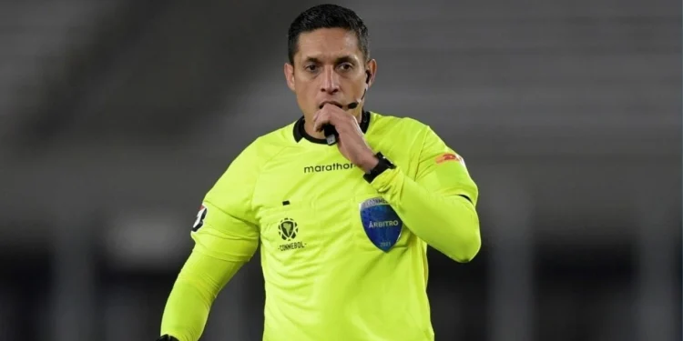 Jesús Valenzuela será el árbitro de Argentina-Chile