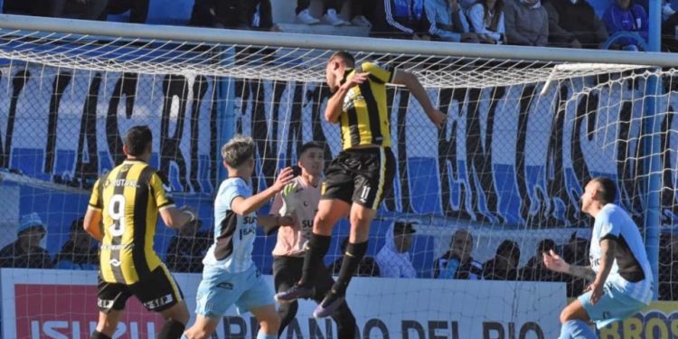 Primera Nacional: Arrancó la fecha 19 y se fue otro DT