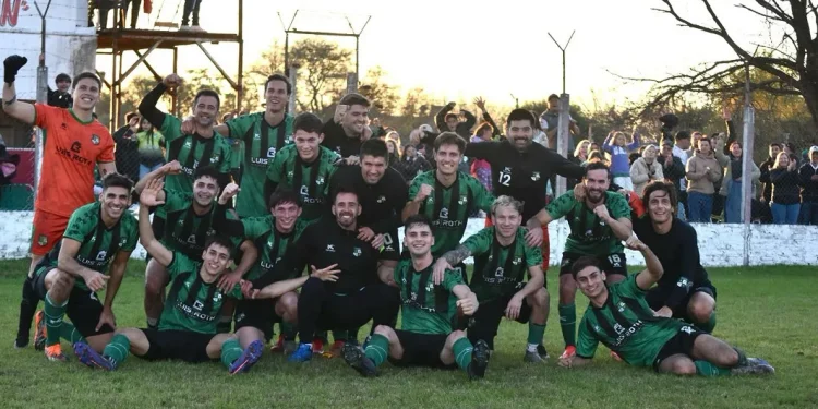 Con Prediger como figura, Unión de Crespo jugará la final del torneo