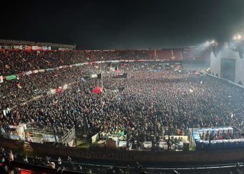 El Brigadier López a puro rock con el paso de «La Renga»