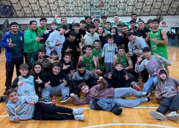 Sanjustino eliminó a Rivadavia y definirá el título contra Alma