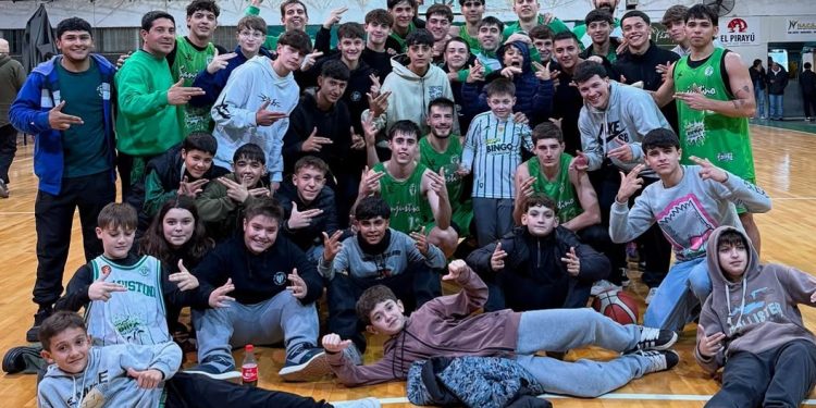 Sanjustino eliminó a Rivadavia y definirá el título contra Alma