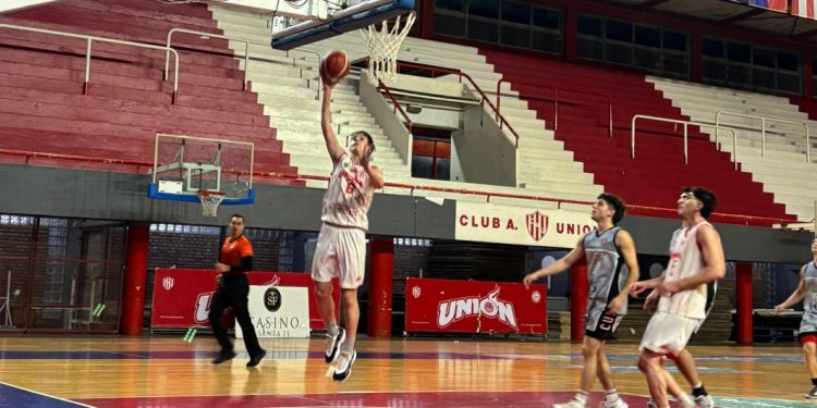 Unión B venció a CUST A por la ronda del 5° al 8° puesto