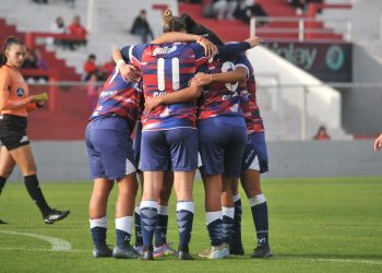 Unión defendió la punta con una goleada y sigue invicto