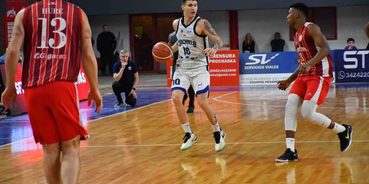 Unión perdió de local con Riachuelo y quedó eliminado