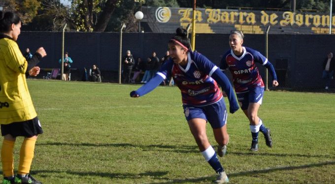 El femenino de Unión imparable: le ganó a Comunicaciones de visitante