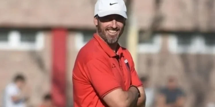 Minella volvió a cambiar y tiene dudas para jugar con Almirante