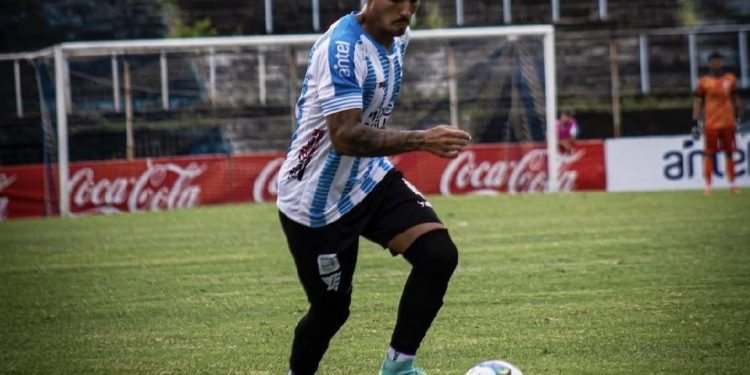 ¿Quién es el defensor que llegaría a Unión desde Uruguay?