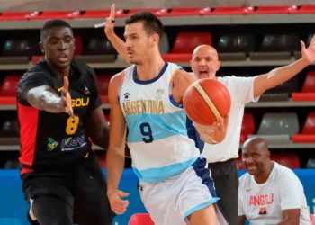 Argentina arrancó su camino hacia la AmeriCup con un triunfo ante Angola