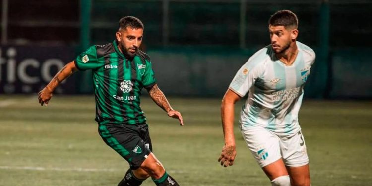 Atlético y San Martín de San Juan ponen primera en Tucumán