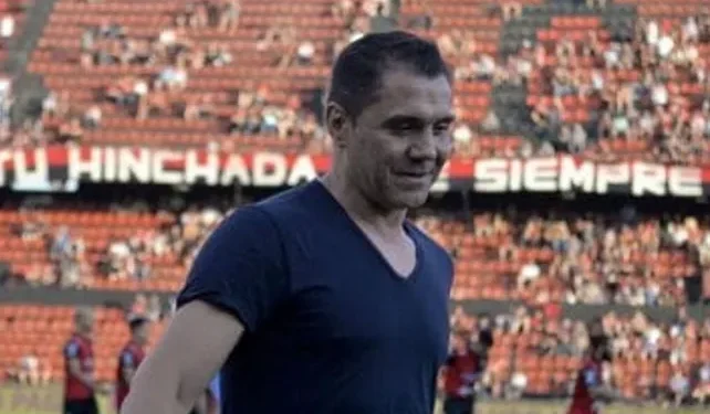 «Fuertes apoya a quienes dejaron a Colón endeudado y en la B»