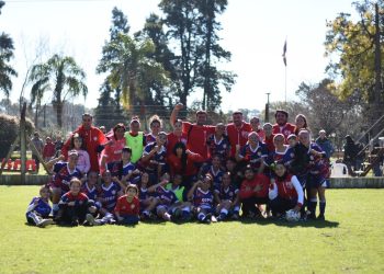 El femenino de Unión goleó y sigue en la punta