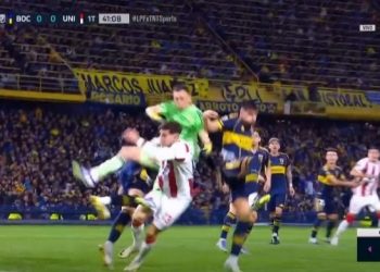 ¿Penal de Marchesín a Fascendini que el VAR ignoró?