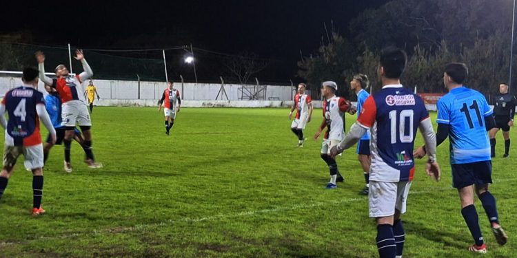 Santa Fe perdió y se despidió de la Copa País