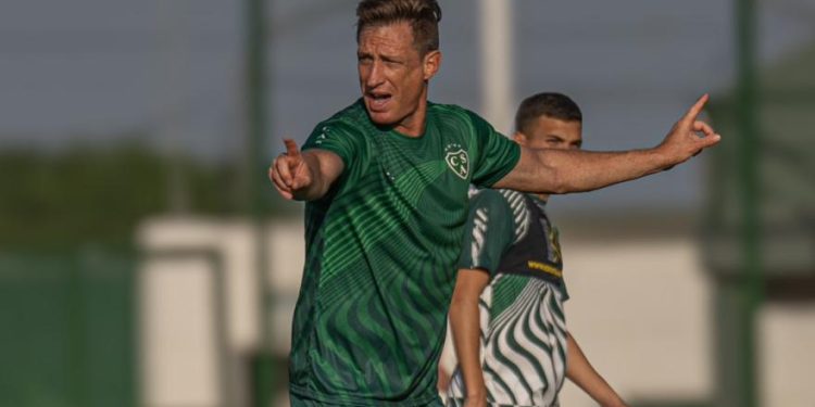 Facundo Sava asume como DT en Sarmiento de Junín