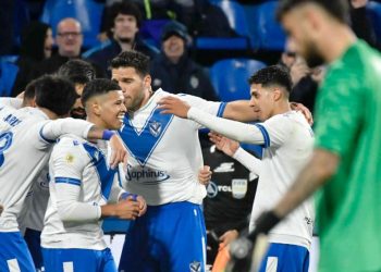 Vélez quiere extender su invicto ante Instituto