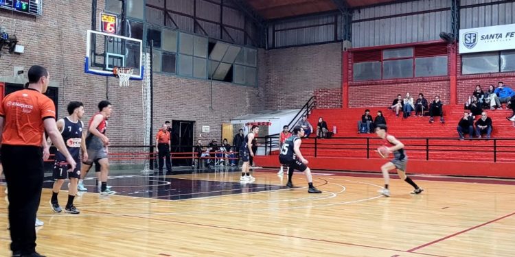 A2: Colón (SF) quedó como único puntero e invicto