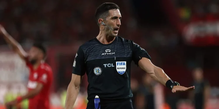 Racing-Unión, con un árbitro que supo fallar en contra del Tate recientemente