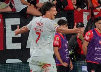 Barracas consiguió un triunfazo ante Newell’s y es el único puntero de la Zona A