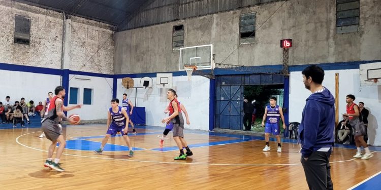 Oficial A2: Colón y República del Oeste son los punteros e invictos