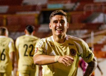 Un ex Colón le mandó un mensaje a Messi: «Ojo Lío, no te relajes…»