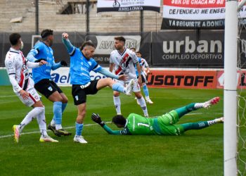Chacarita, próximo rival de Colón, empató ante Temperley