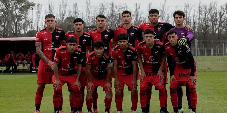 Previo a la vuelta de Minella, la reserva de Colón igualó ante la de Newells