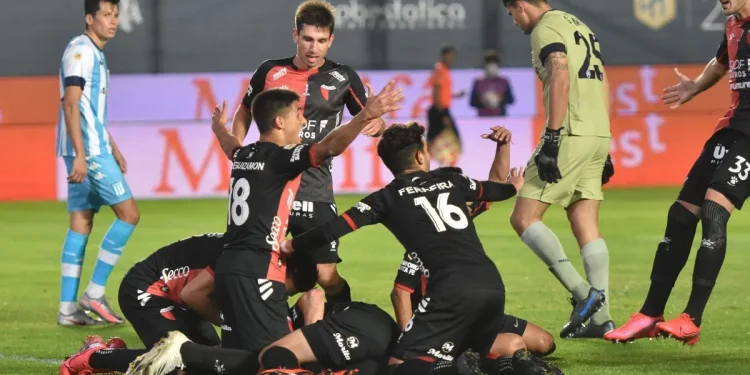 El futuro incierto de un campeón Sabalero que se destaca pero podría quedar libre