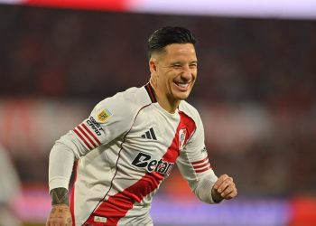 River derrotó a Godoy Cruz en un partidazo y quedó como líder de su zona