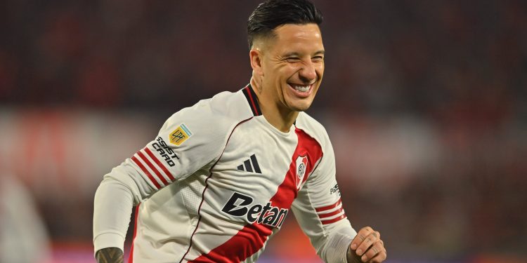 River derrotó a Godoy Cruz en un partidazo y quedó como líder de su zona