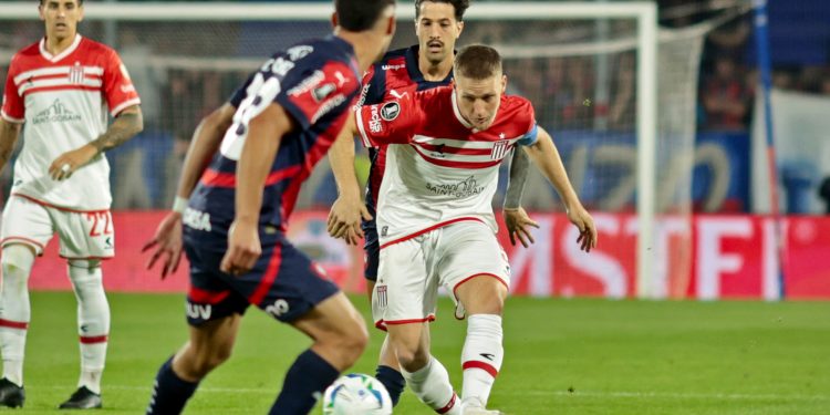 Agónico triunfo de Estudiantes ante Cerro Porteño en Paraguay