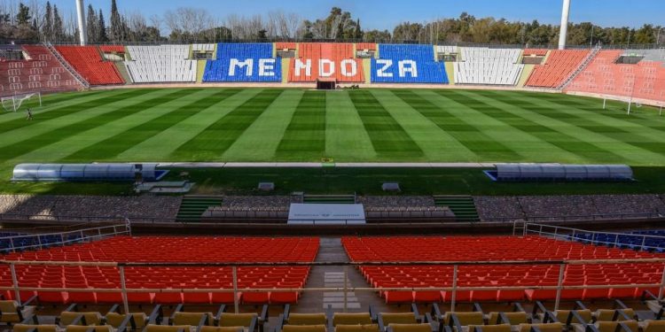 «Hicimos todo para jugar en Central, pero River tenía un compromiso con Mendoza»